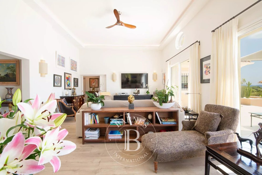 Villa in La Bouverie, Roquebrune-sur-Argens, France 3 - 14580168
