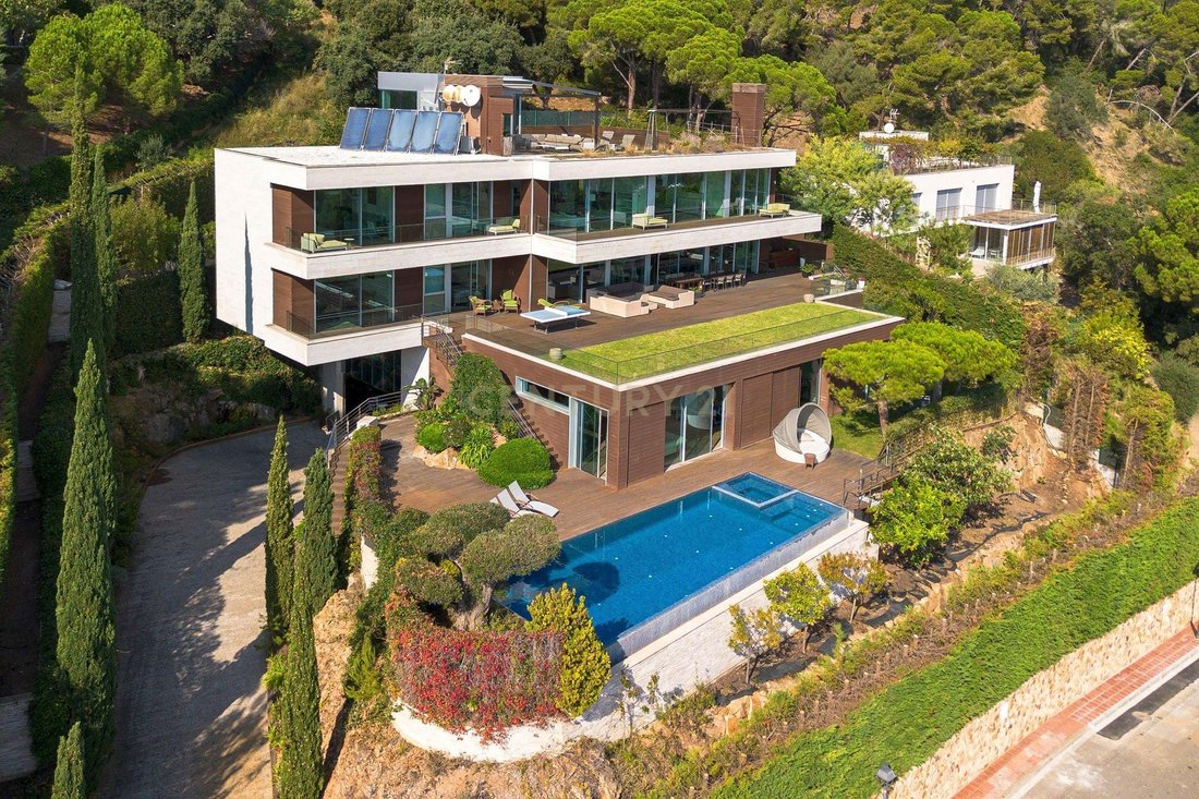 Villa in Sant Feliu de Guixols, Catalonia, Spain 2 - 17473911