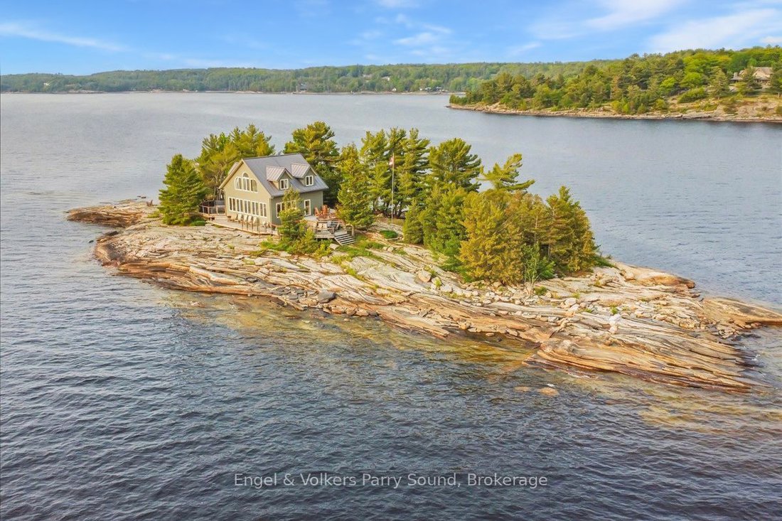 House in McDougall, Ontario, Canada 1 - 17473992