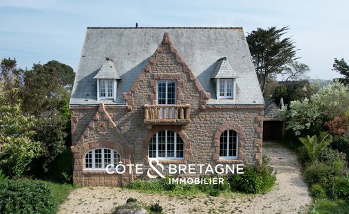 House in Pleumeur-Bodou, Brittany, France 1