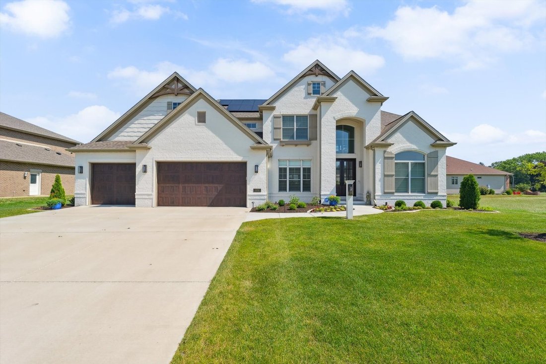 House in Savoy, Illinois, United States 1 - 17473560