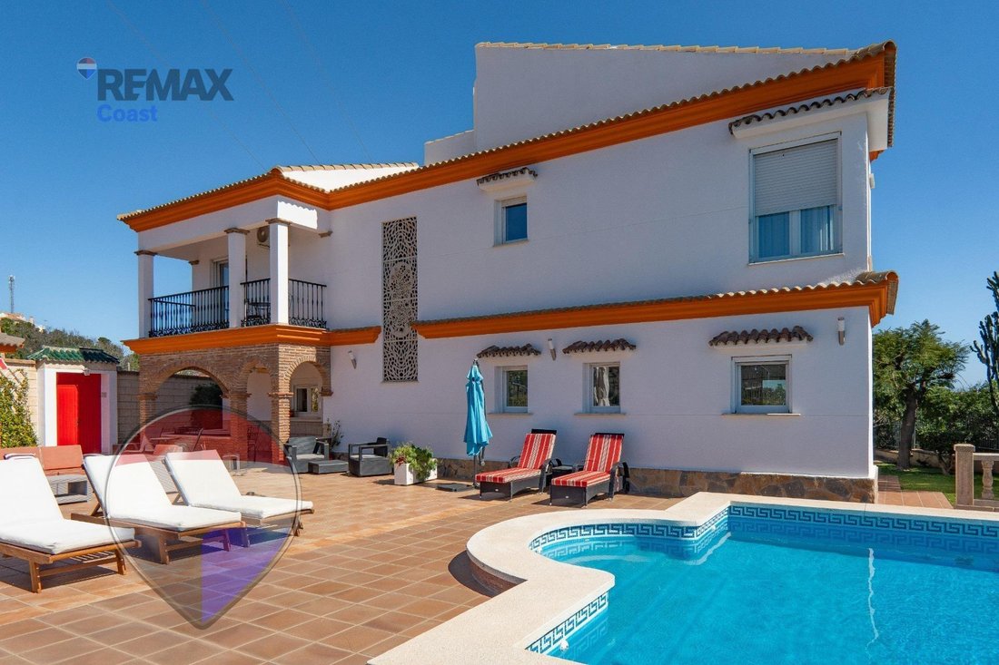 Villa in Rincon de la Victoria, Andalusia, Spain 2 - 17472909