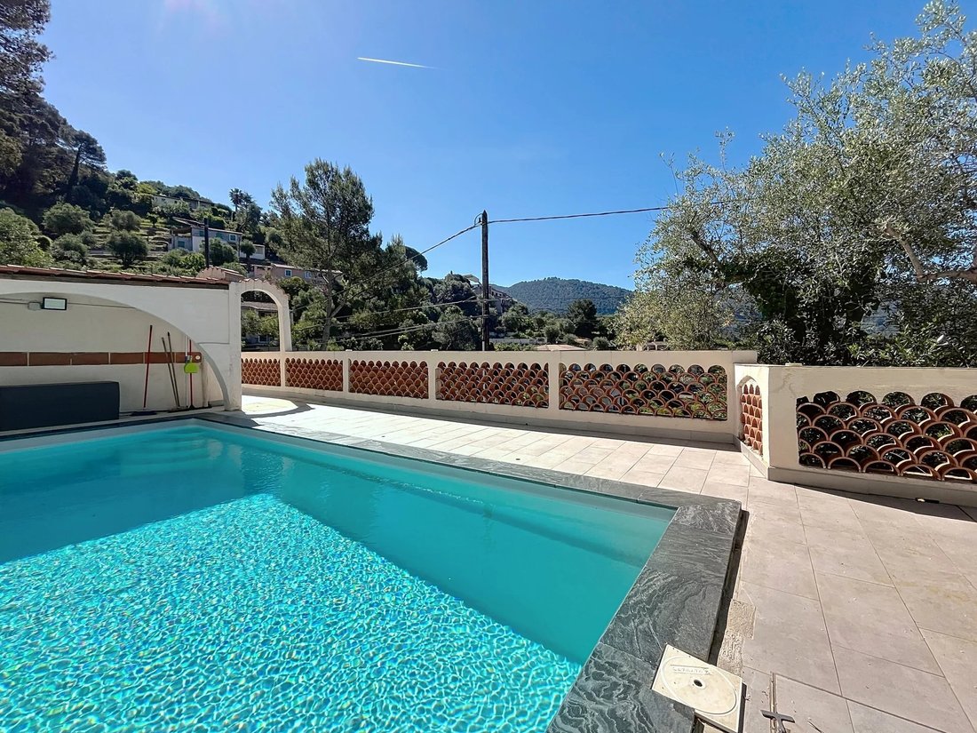 Villa in Drap, Provence-Alpes-Côte d'Azur, France 2 - 17474356