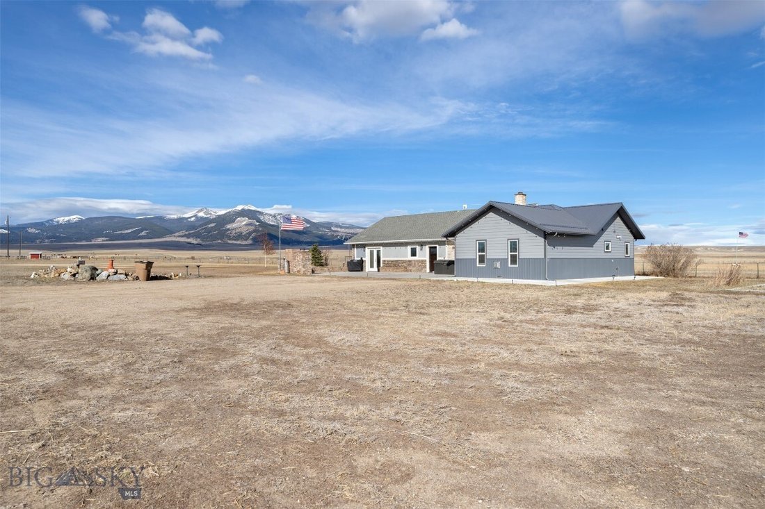 House in Anaconda, Montana, United States 1 - 17474009