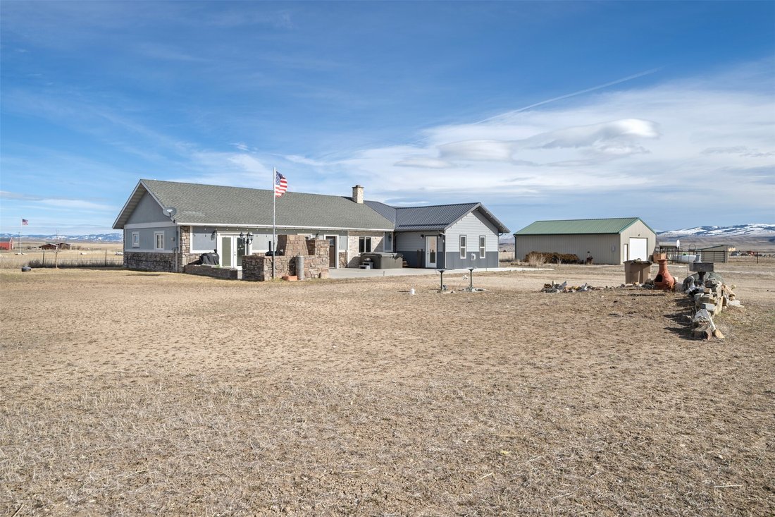 House in Anaconda, Montana, United States 2 - 17474021