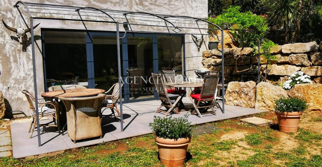 House in Grimaud, Provence-Alpes-Côte d'Azur, France 1 - 17473768