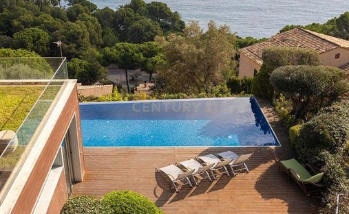 Villa in Sant Feliu de Guixols, Catalonia, Spain 1