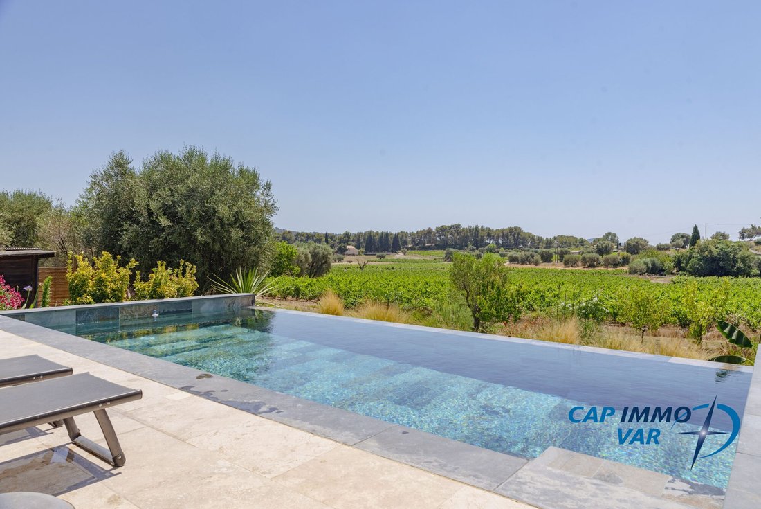 Country House in Le Castellet, Provence-Alpes-Côte d'Azur, France 2 - 16888242