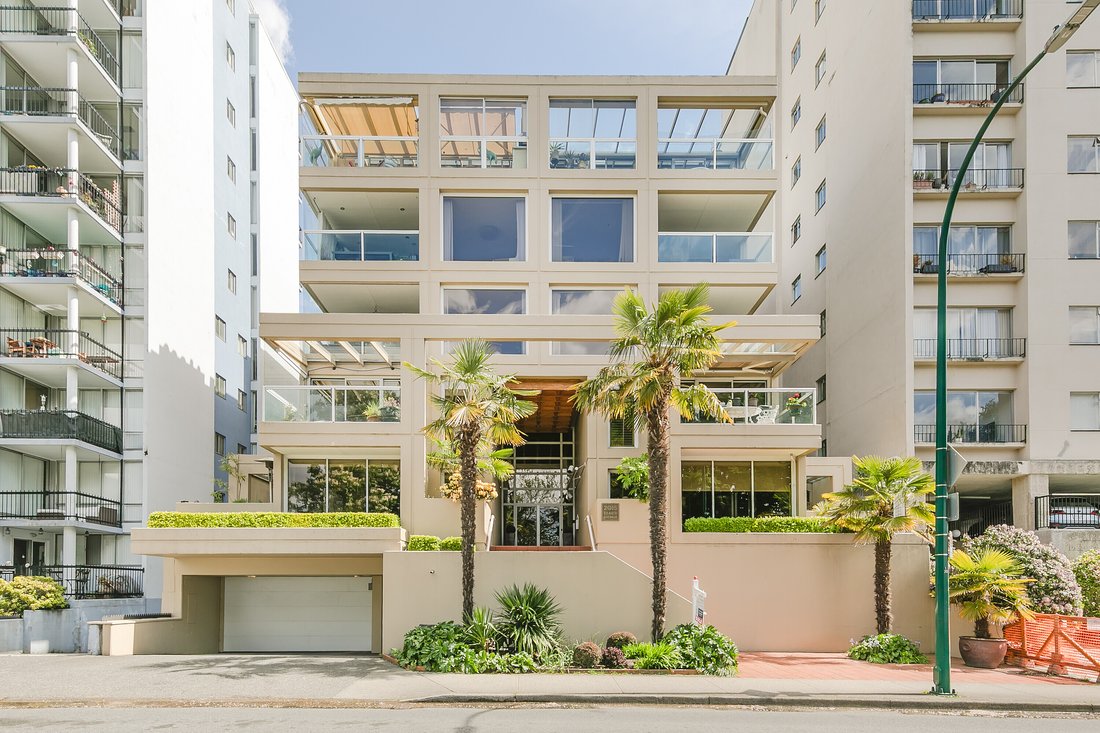 Condo in Vancouver, British Columbia, Canada 3 - 17475654