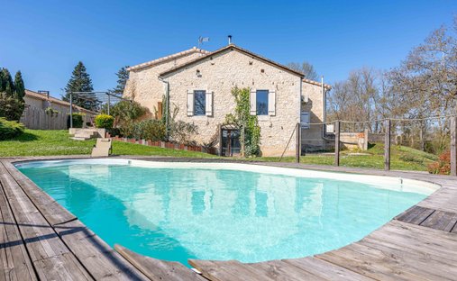 House in Saint-Perdoux, Nouvelle-Aquitaine, France 1