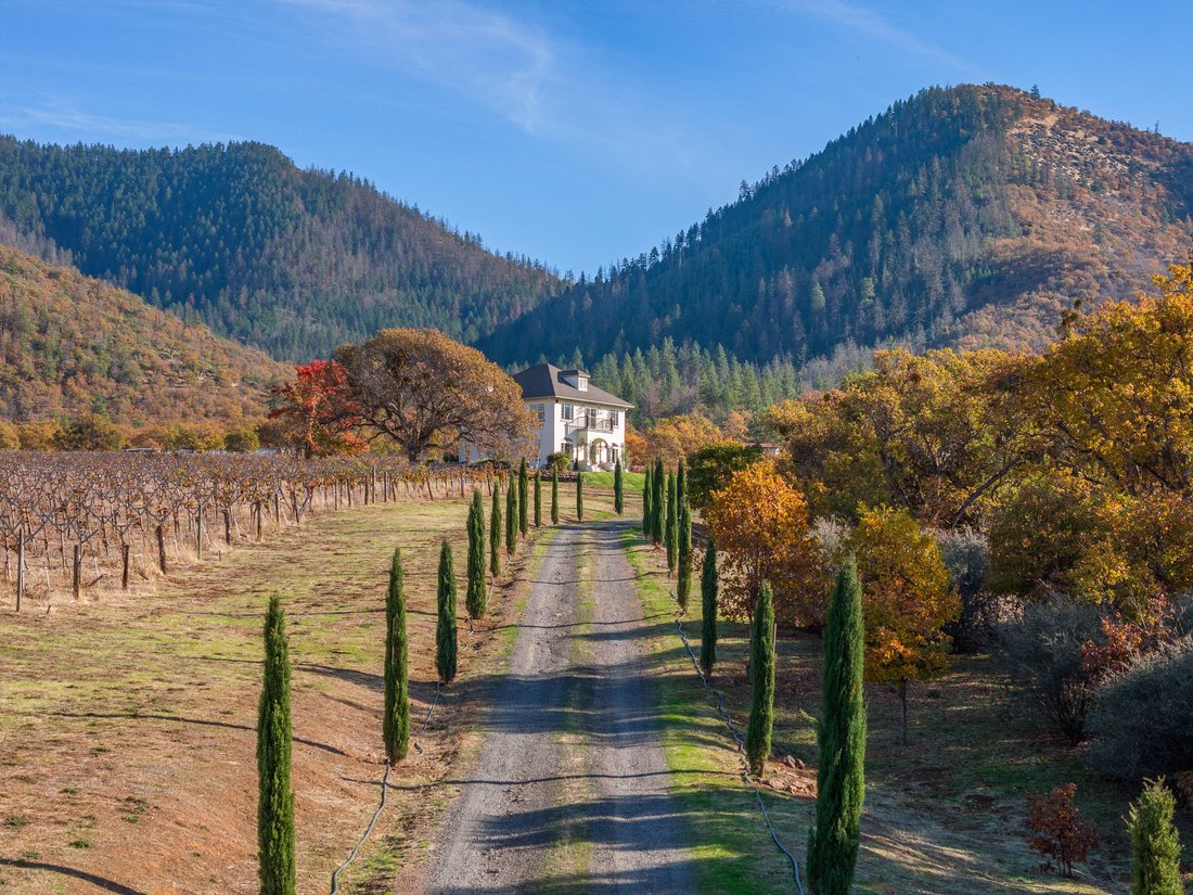 House in Applegate, Oregon, United States 2 - 17475469
