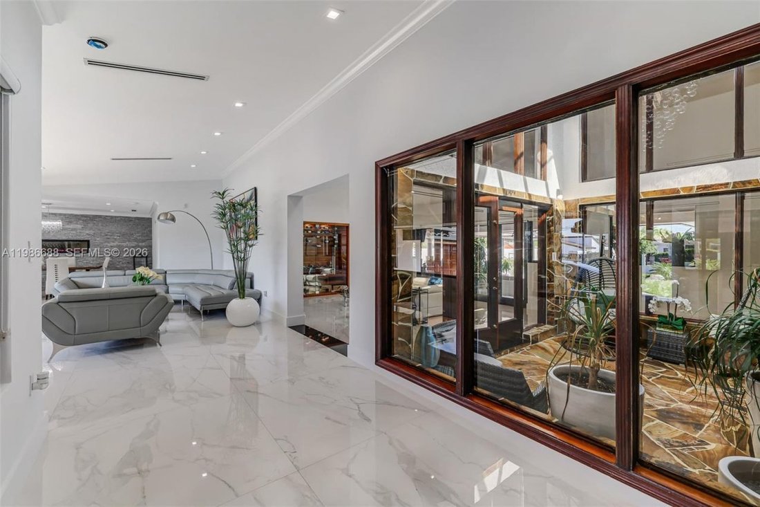 House in Miami, Florida, United States 5 - 17475364