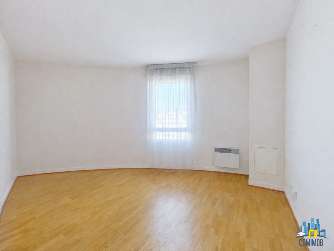 Apartment in Hôtel de Ville, Courbevoie, France 5 - 17475520