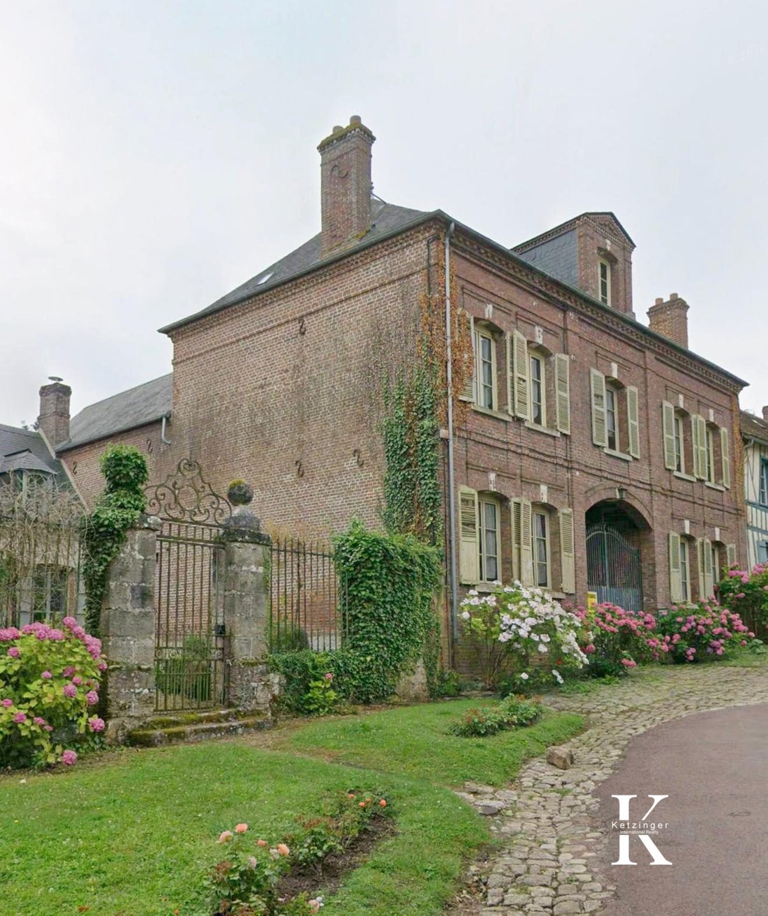 House in Gerberoy, Hauts-de-France, France 1 - 17475655