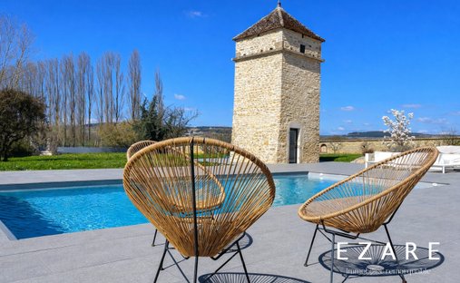 19th Century Château With 4,34 Hectare Wooded Park Swimming Pool Burgundy, Near Beaune