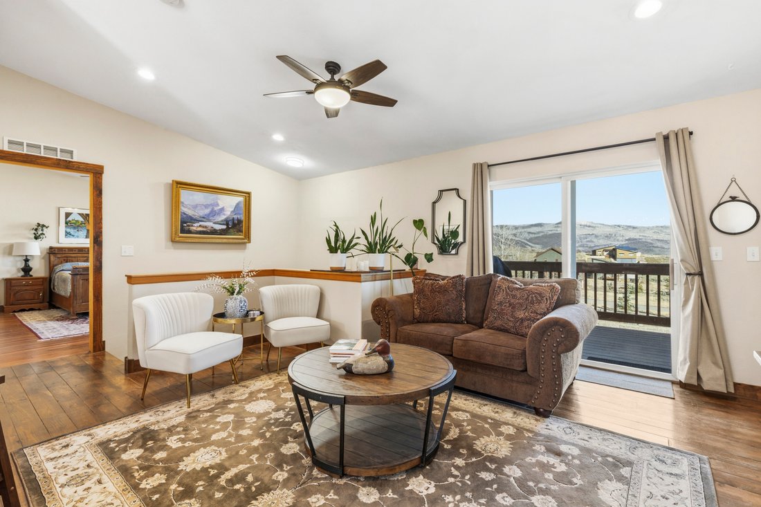 Oak Creek, Colorado, United States 2 - 17074528