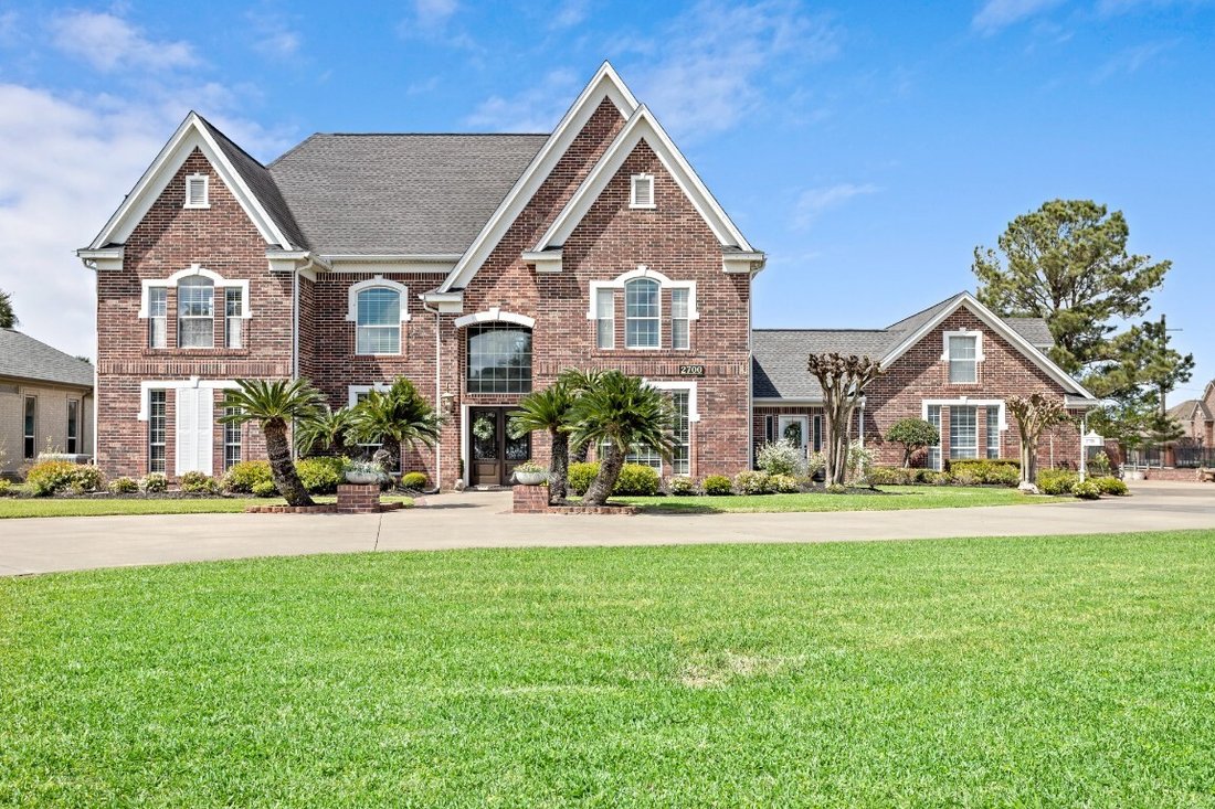 House in Central Gardens, Texas, United States 1 - 17475977