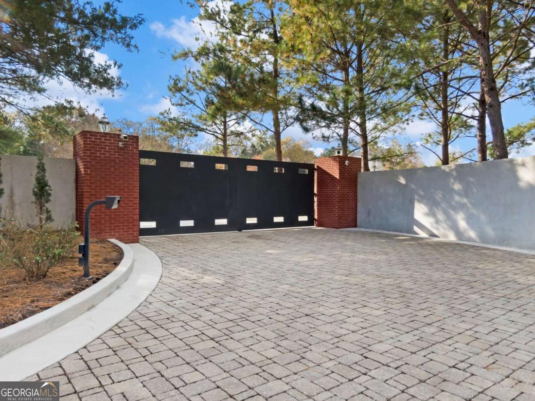 House in Monroe, Georgia, United States 2 - 17476019