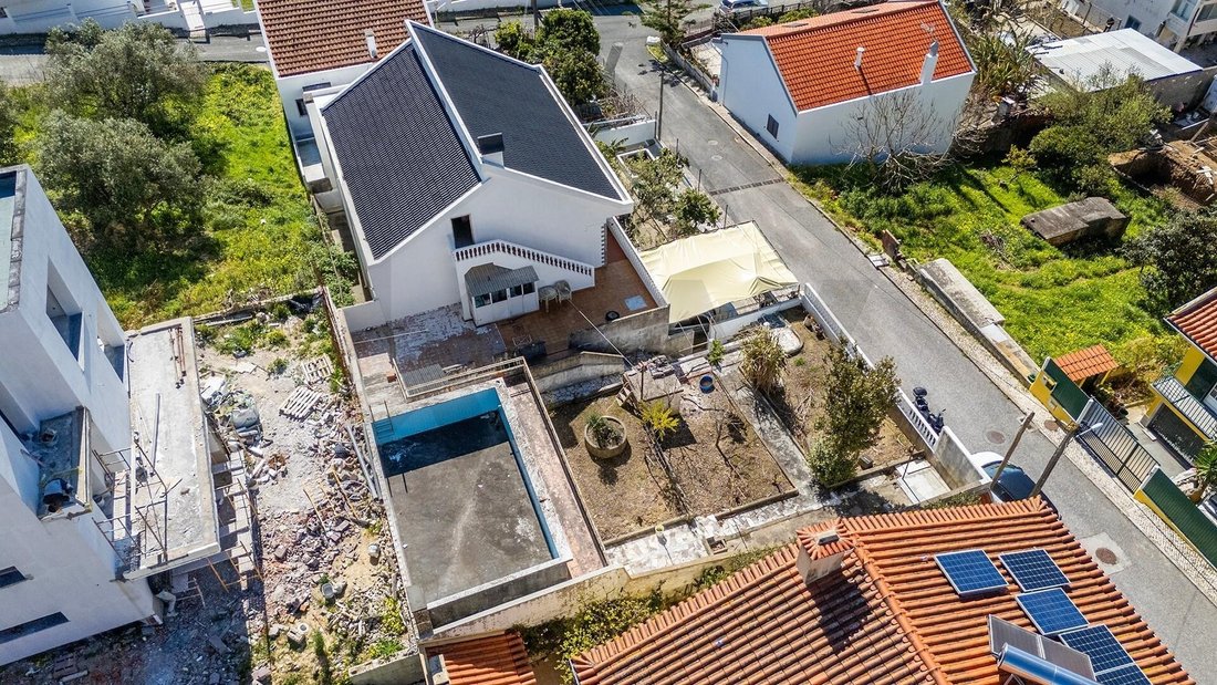 Townhouse in Alverca do Ribatejo, Lisbon, Portugal 2 - 17476461
