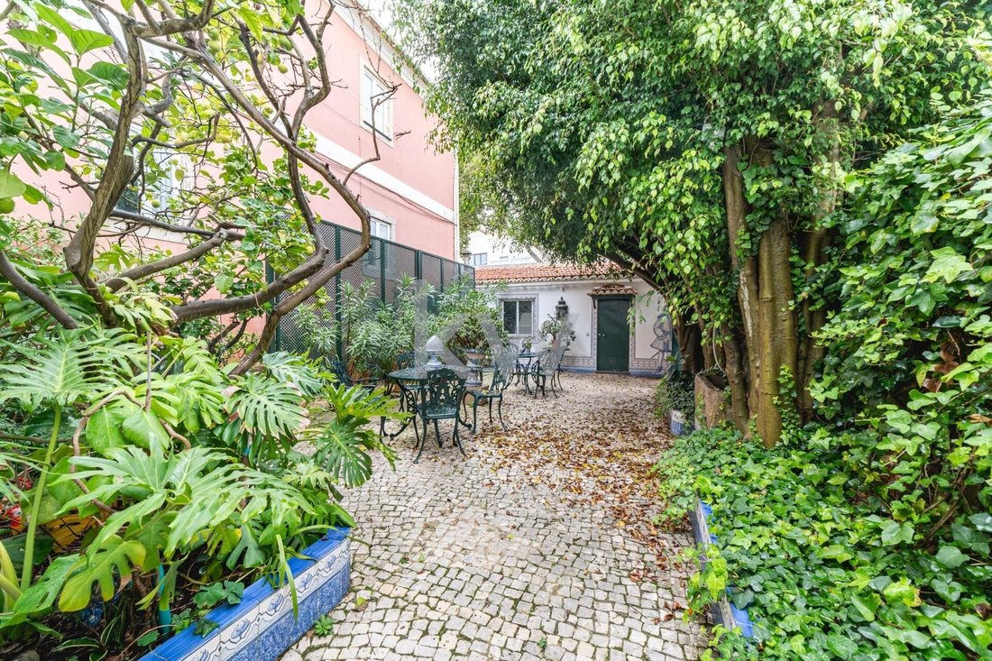 Townhouse in Cascais e Estoril, Lisbon, Portugal 2 - 17476471