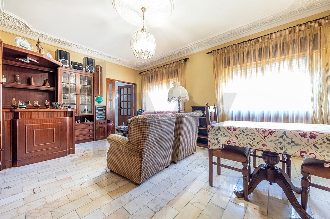 Townhouse in Alverca do Ribatejo, Lisbon, Portugal 3 - 17476461