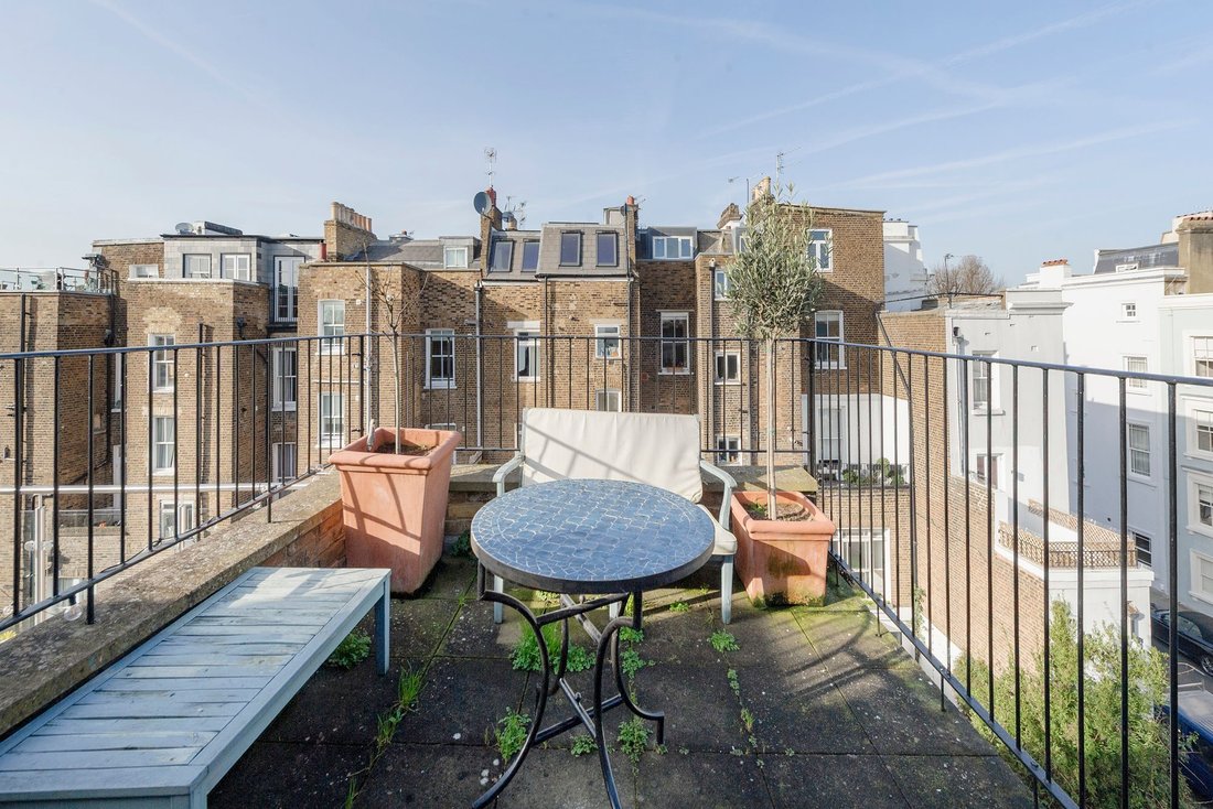 Apartment in Ladbroke Grove, Kensington And Chelsea, England 1 - 17476067