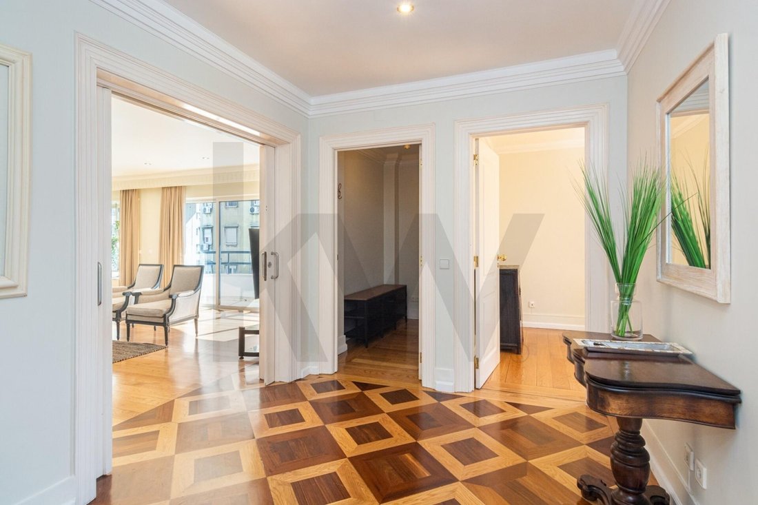 Apartment in Avenidas Novas, Lisbon, Portugal 2 - 17476430