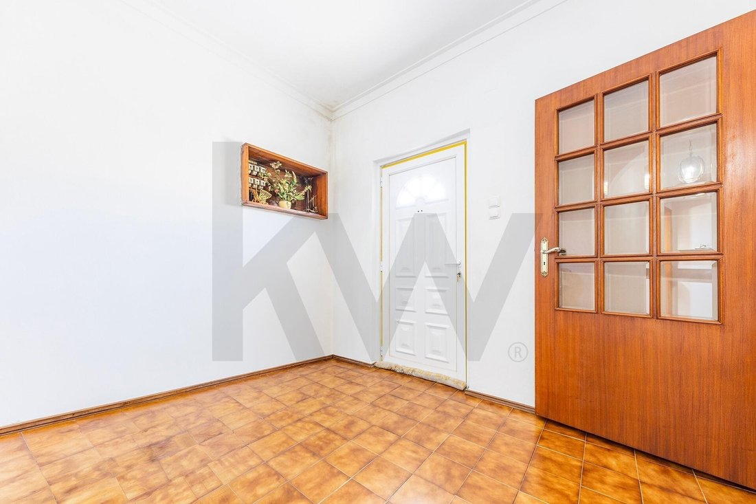 Townhouse in Alverca do Ribatejo, Lisbon, Portugal 5 - 17476461