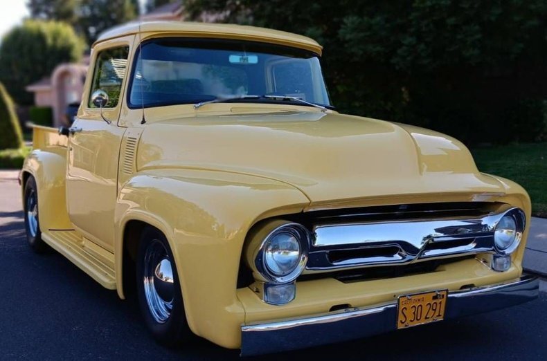 Pickup in Glendale, United States 1 - 17476454
