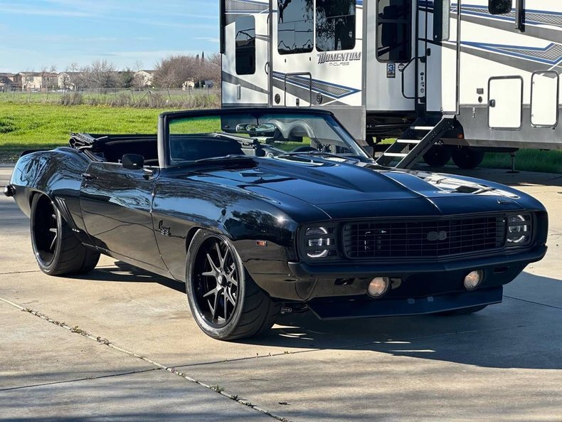 Cabriolet in Glendale, United States 1 - 17476451