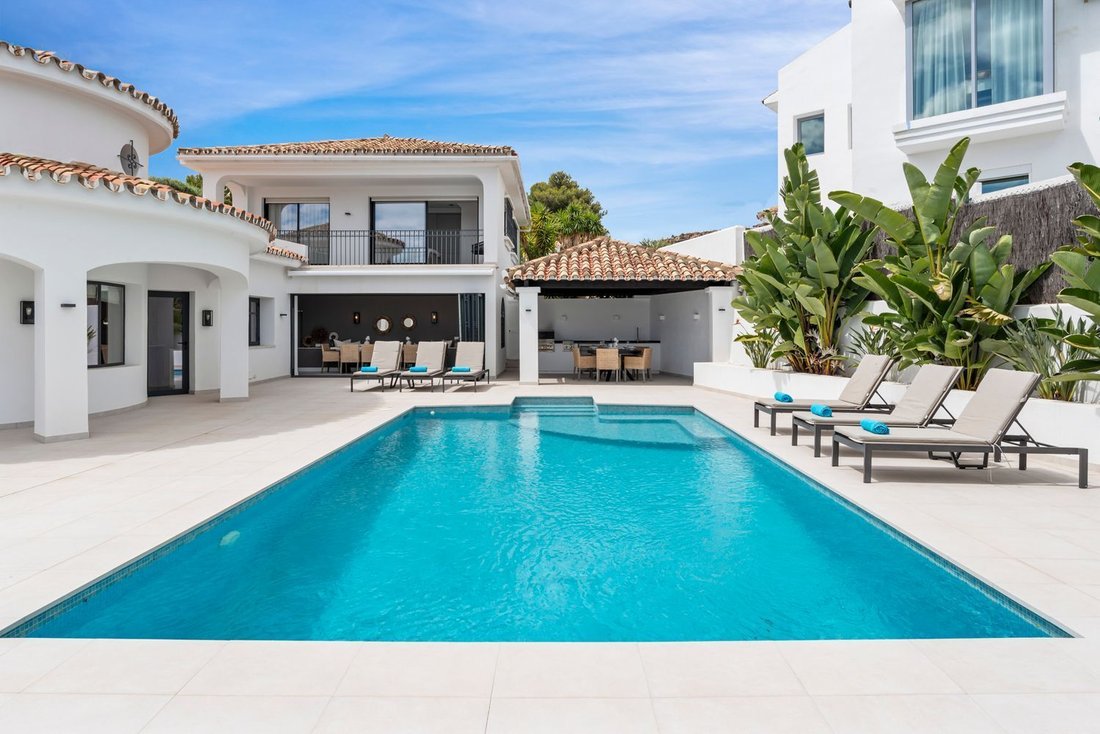 Villa in El Paraíso, Benahavis, Spain 4 - 17476609