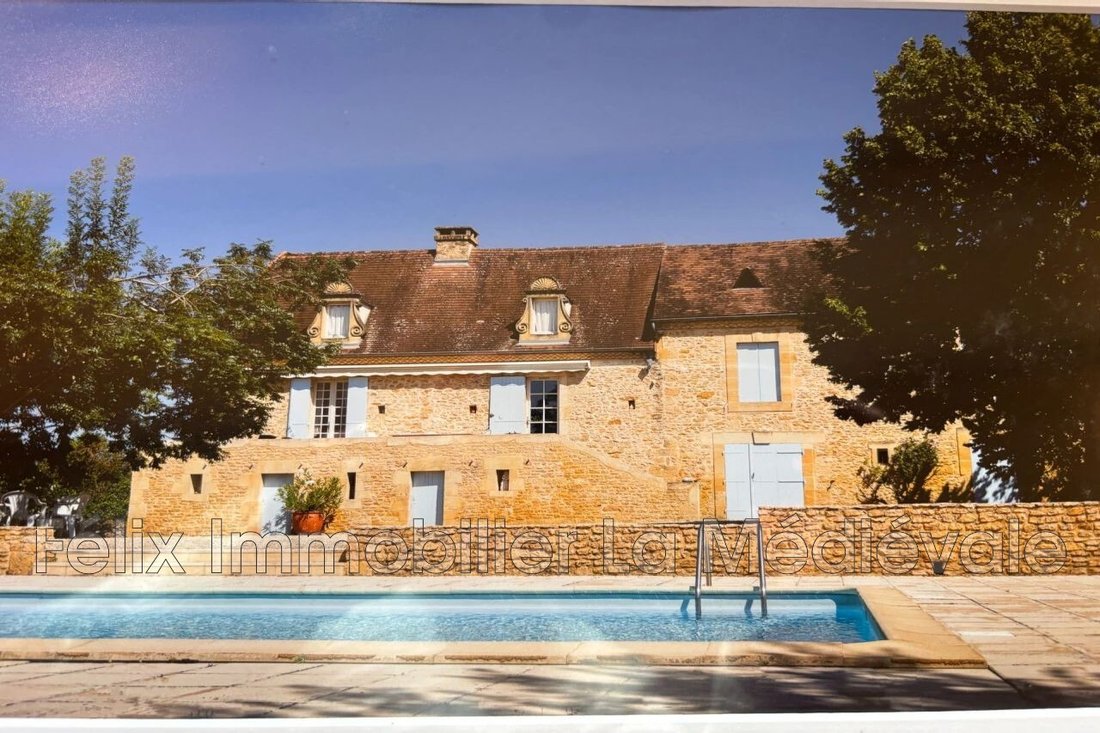 Villa à Sarlat-la-Canéda, Nouvelle-Aquitaine, France 2 - 17476352