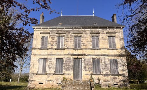 Castello a Couquèques, Nuova Aquitania, Francia 1