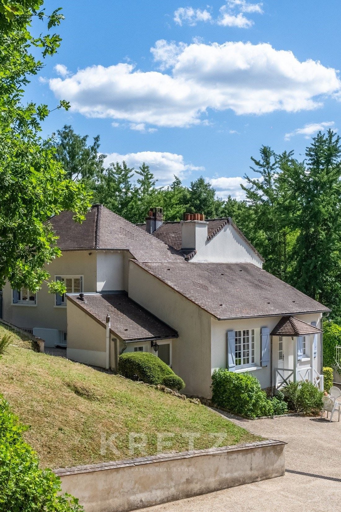 House in Milon-la-Chapelle, Ile-de-France, France 3 - 16131362