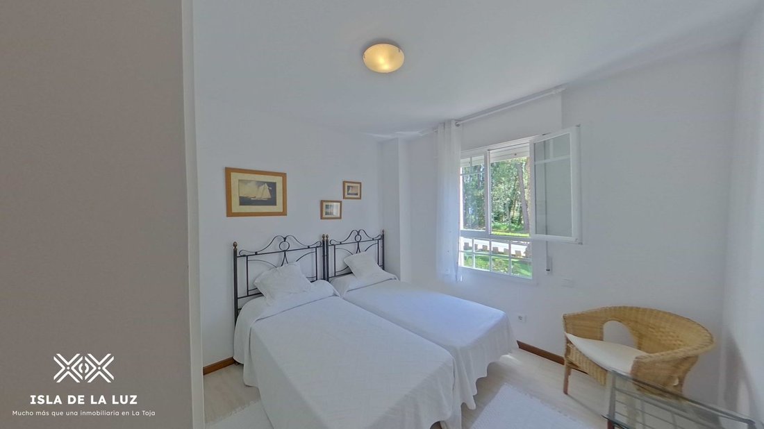 Apartment in O Grove (District), O Grove, Spain 4 - 17476389