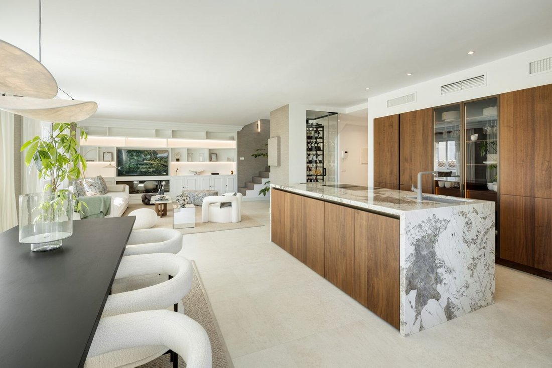 Penthouse in Golden Mile, Andalusia, Spain 3 - 17476819