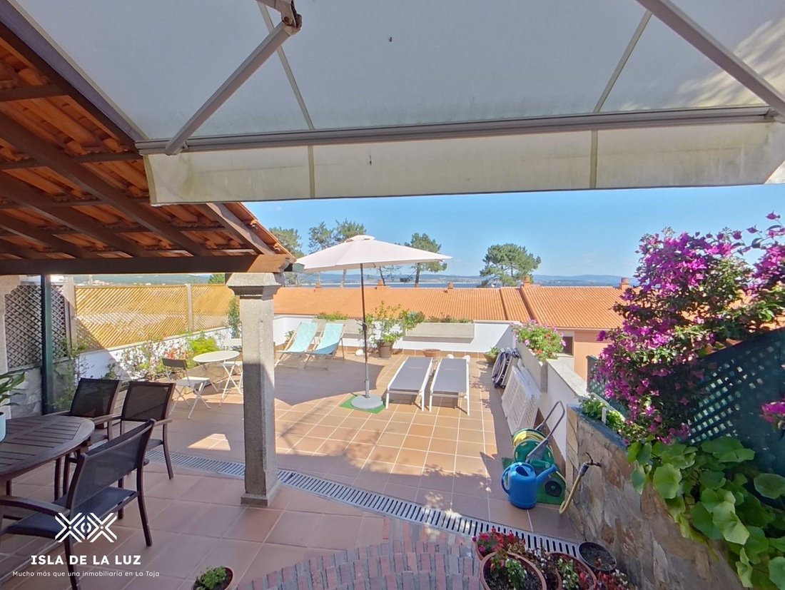 Villa in San Vicente do Grove, O Grove, Spain 1 - 17476356