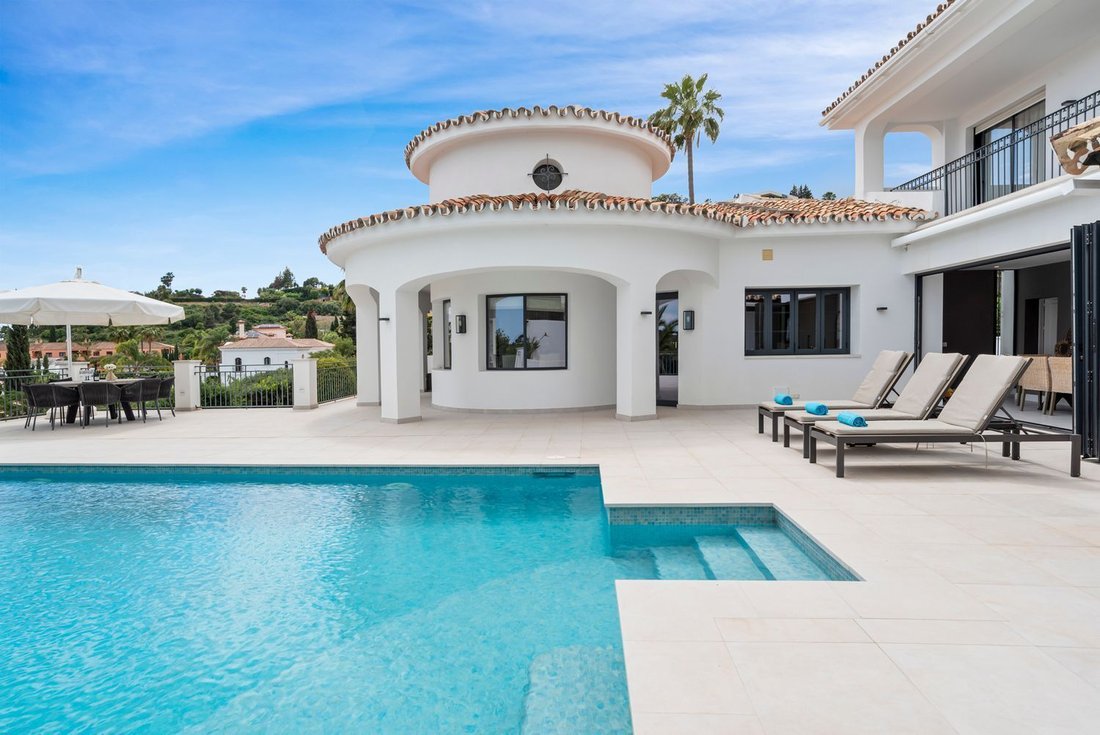 Villa in El Paraíso, Benahavis, Spain 2 - 17476609