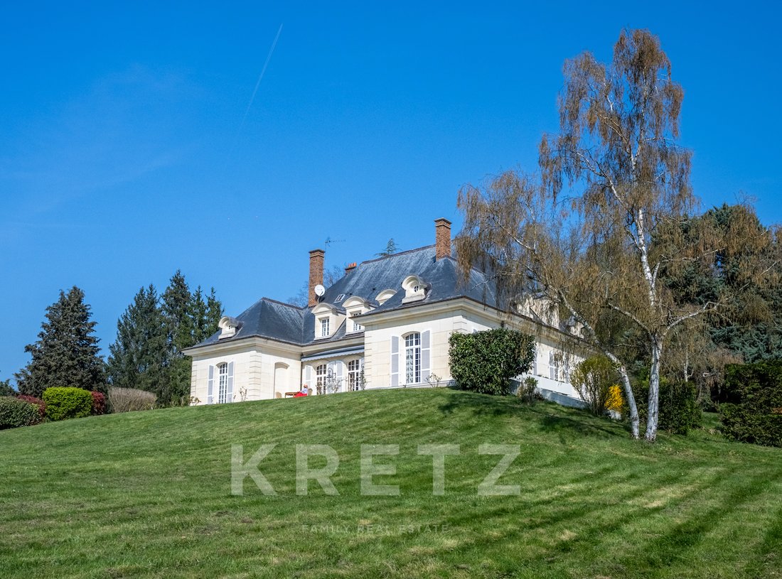 House in Les Alluets-le-Roi, Ile-de-France, France 2 - 17477345
