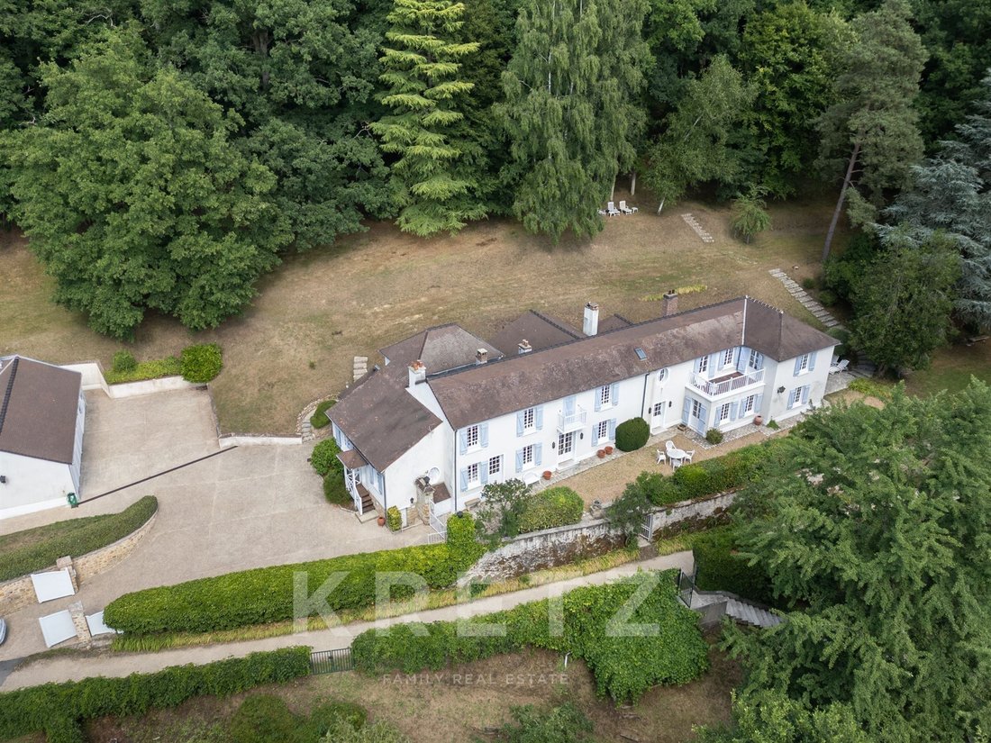 House in Milon-la-Chapelle, Ile-de-France, France 4 - 16131362