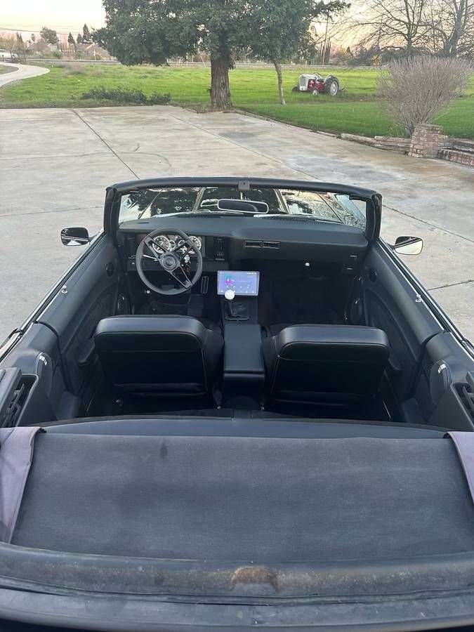 Cabriolet in Glendale, United States 3 - 17476451