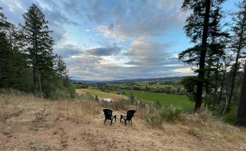 Land in Healdsburg, California, United States 1
