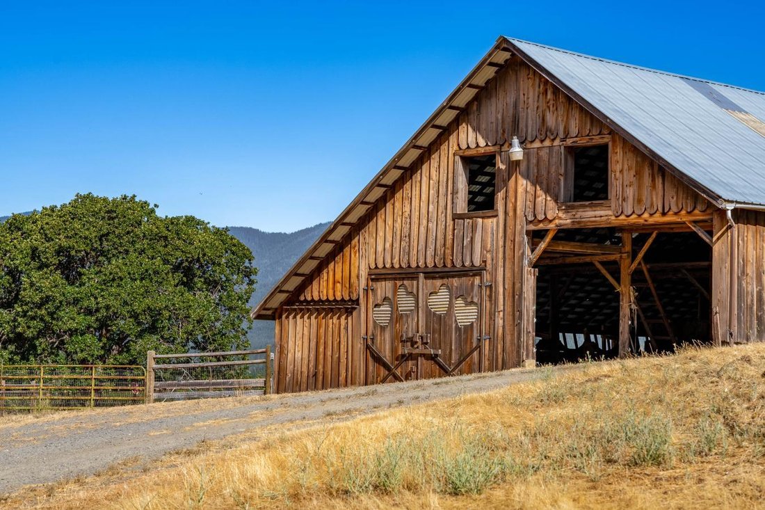 House in Williams, Oregon, United States 3 - 17476472
