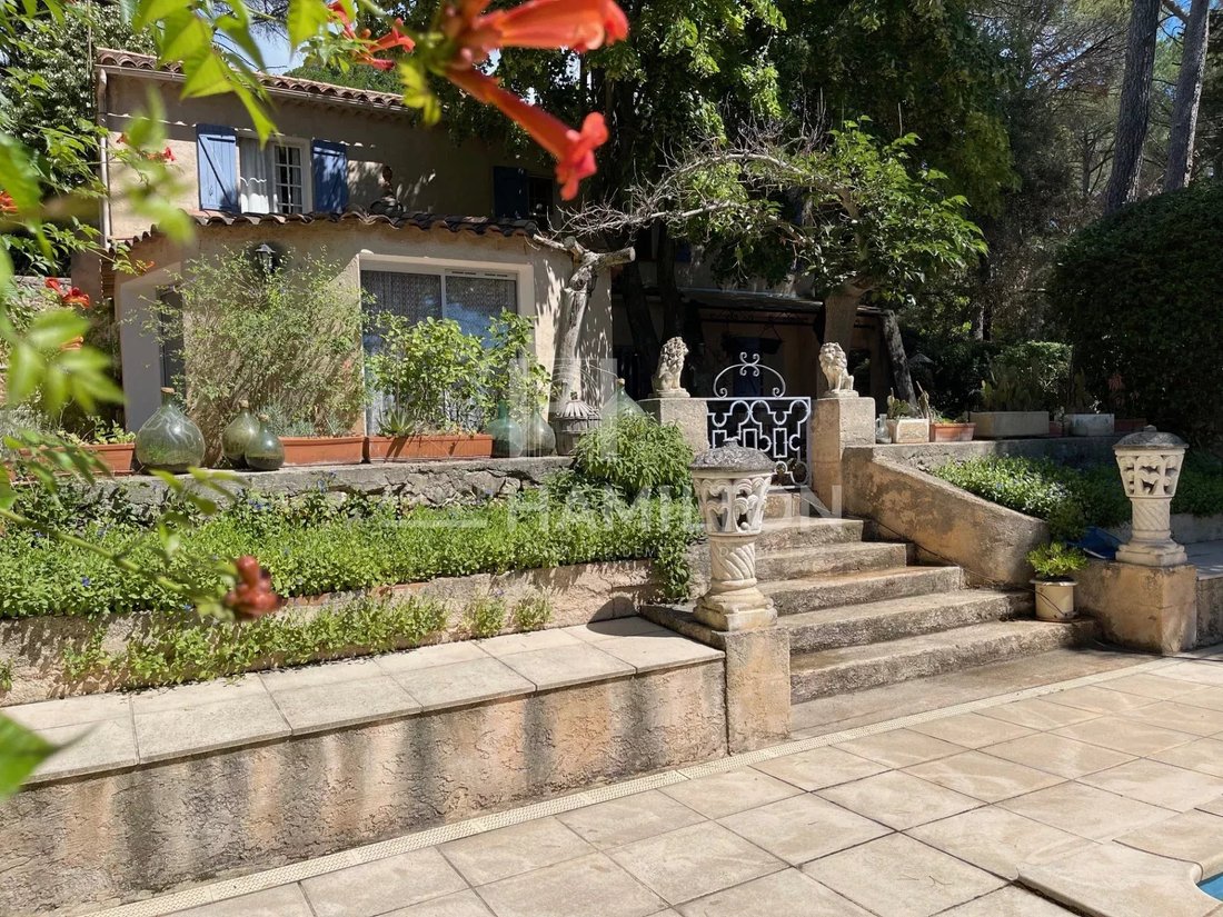 Villa in Brignoles, Provence-Alpes-Côte d'Azur, France 5 - 14447334