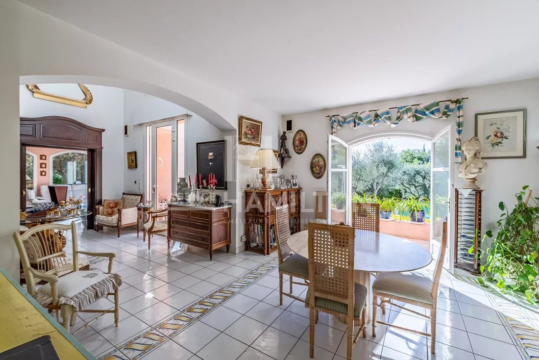 House in Grasse, Provence-Alpes-Côte d'Azur, France 5 - 14967513