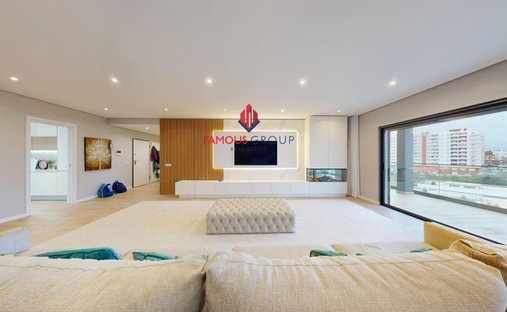 Penthouse in Portimao, Algarve, Portugal 1