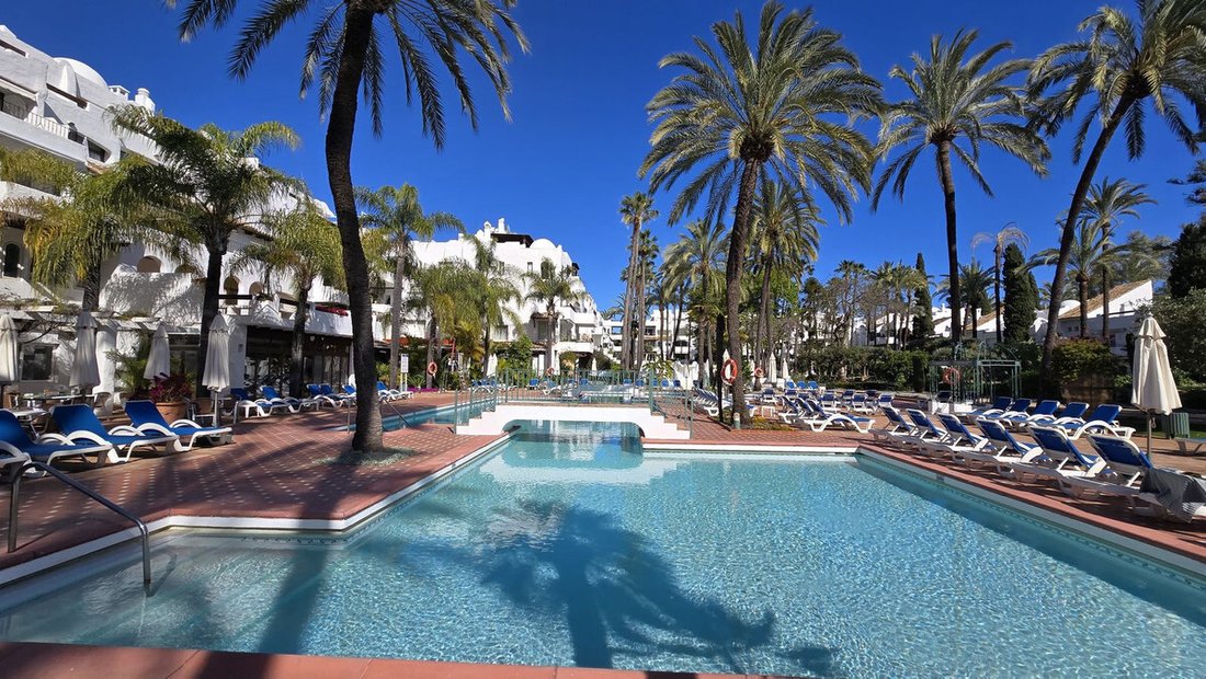 Apartment in Puerto Banus, Marbella, Spain 1 - 17477371