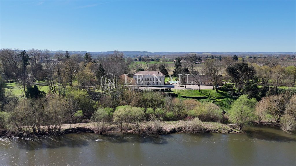 Castle in Vieux Bergerac, Bergerac, France 2 - 17477320