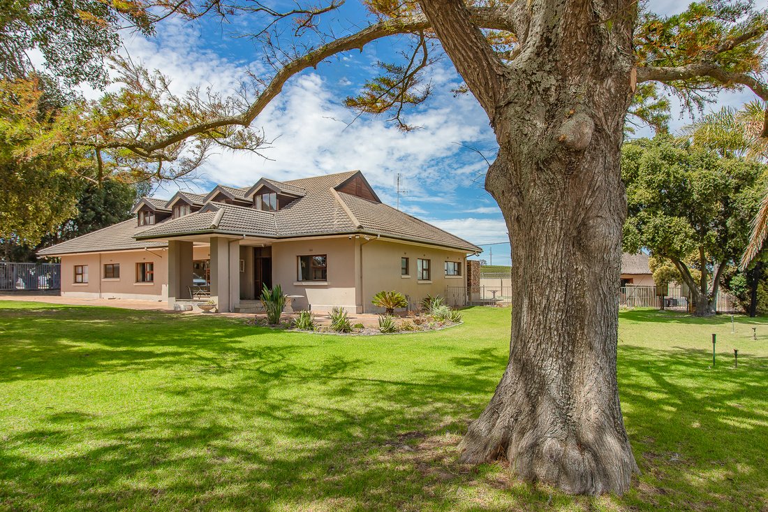 Farm Ranch in Arbeidslus, Western Cape, South Africa 1 - 17478004