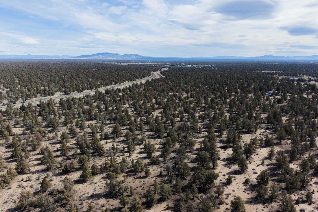 Land in Bend, Oregon, United States 4 - 17477866